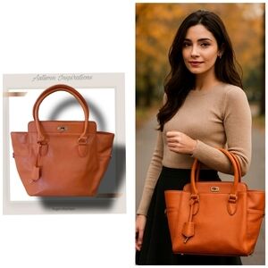 🌿Heggins Structured Orange faux-leather shoulder bag with gold tone hard